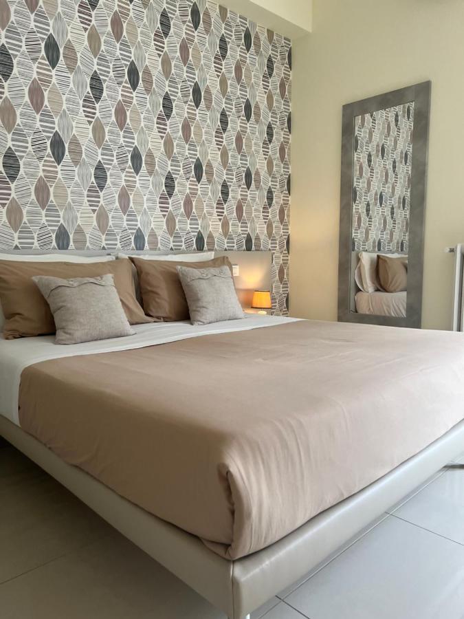 Centralflats 195 Private Apartments Bari Bagian luar foto