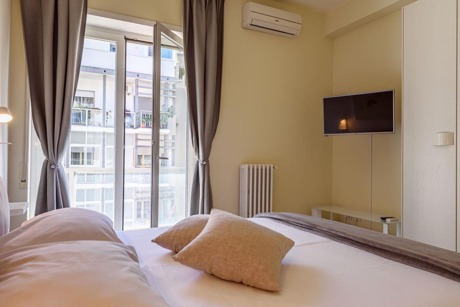 Centralflats 195 Private Apartments Bari Bagian luar foto