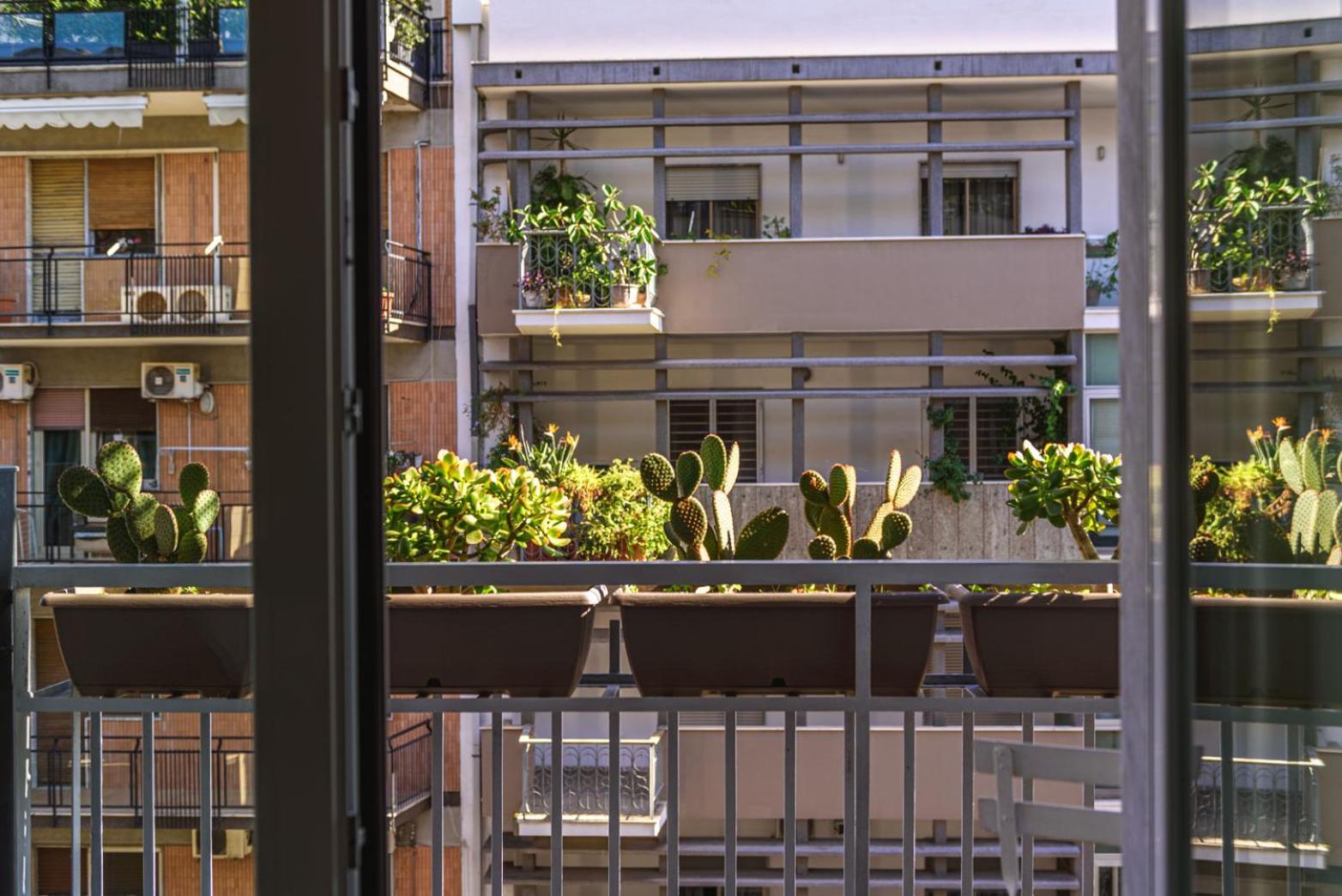 Centralflats 195 Private Apartments Bari Bagian luar foto
